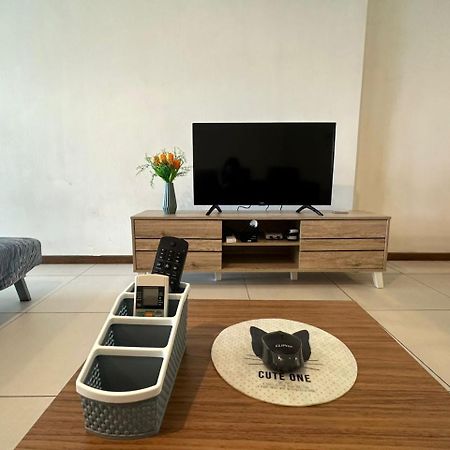 Landmark Stunning High Floor Coast View Studio #Netflix #Fast Wifi Tanjung Tokong Zewnętrze zdjęcie