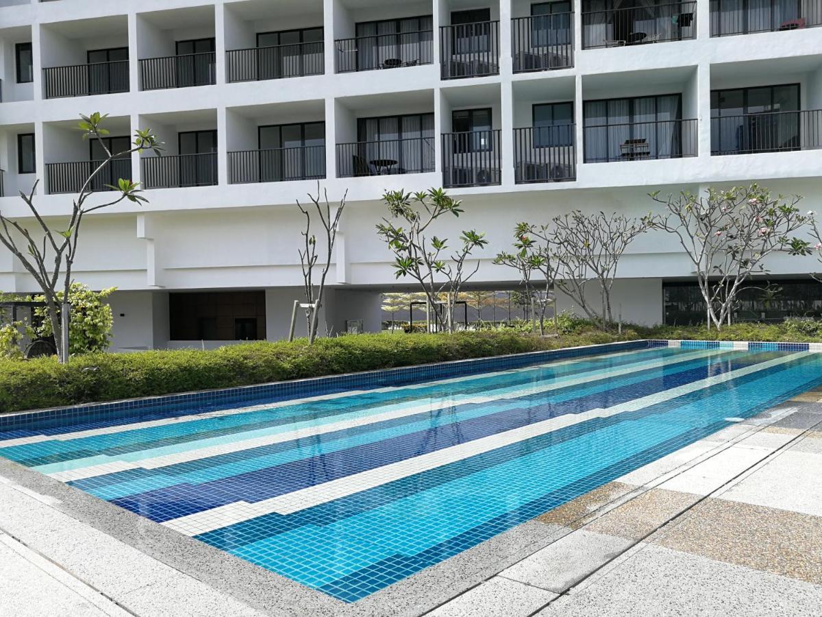Landmark Stunning High Floor Coast View Studio #Netflix #Fast Wifi Tanjung Tokong Zewnętrze zdjęcie