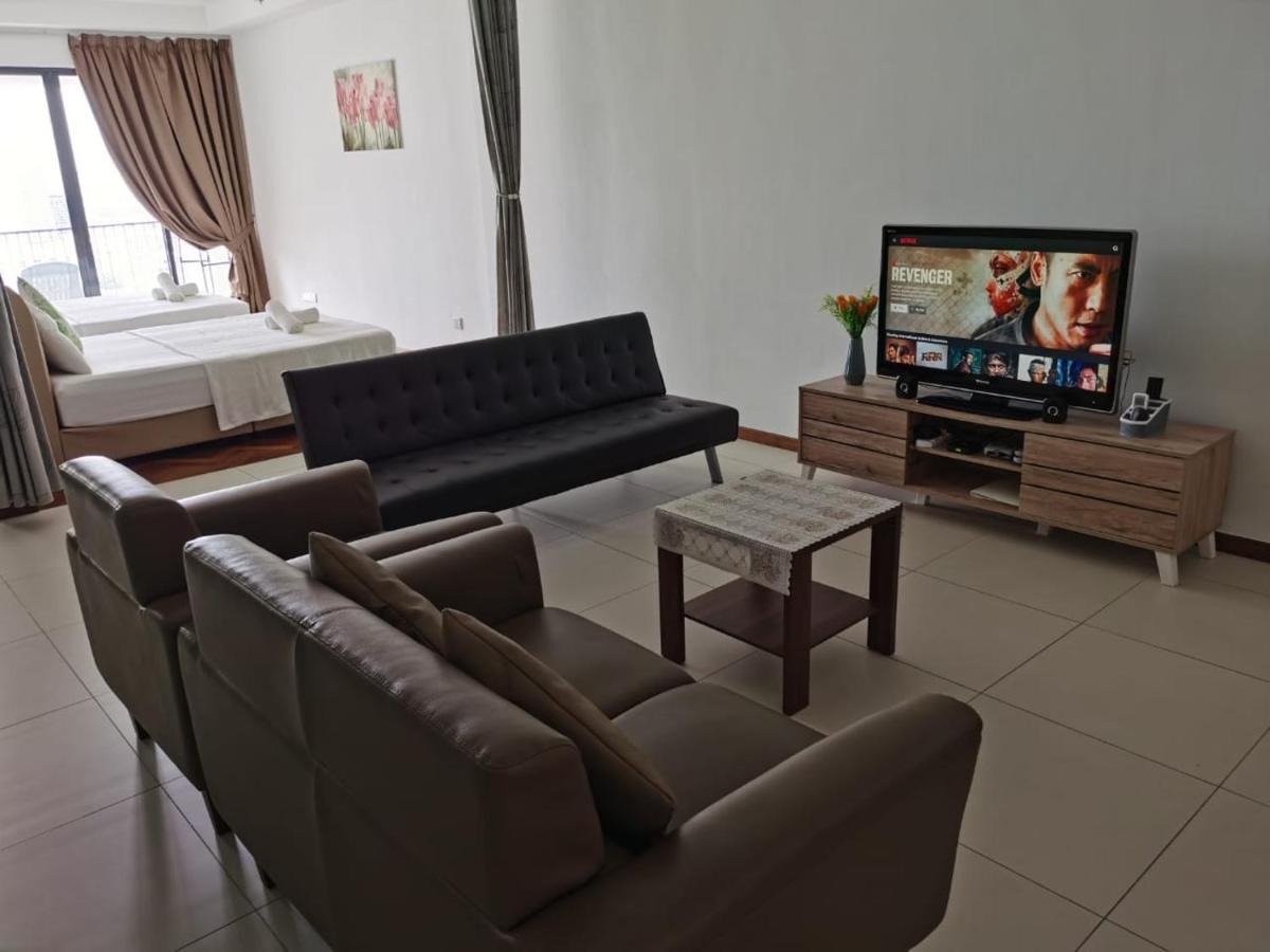 Landmark Stunning High Floor Coast View Studio #Netflix #Fast Wifi Tanjung Tokong Zewnętrze zdjęcie